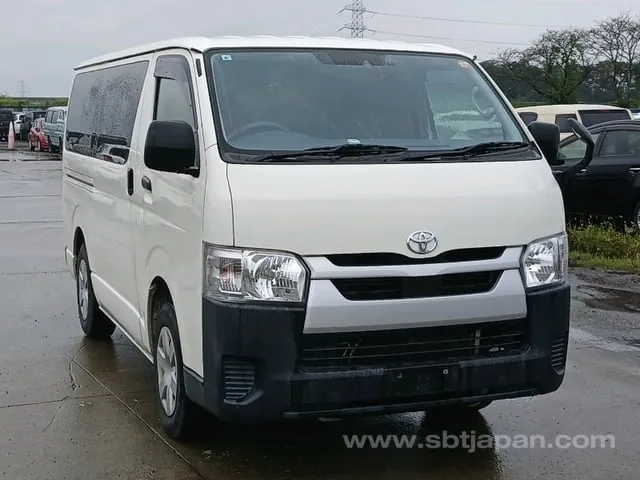 Toyota Regius Ace