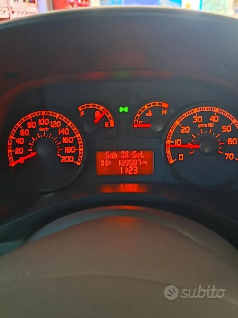 Fiat Panda 2008 photo 4