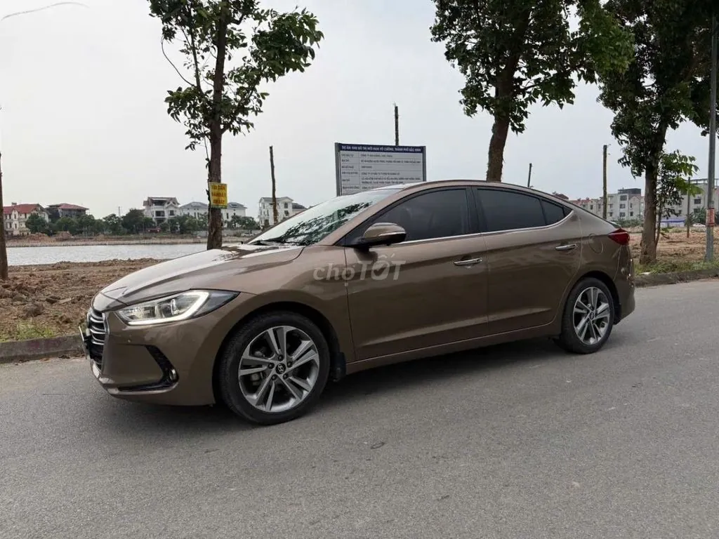 Hyundai Elantra 2016 photo 2