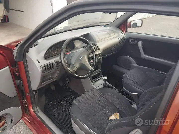 Fiat Punto 1994 photo 4