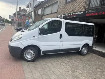 Opel Vivaro 2008 photo 2
