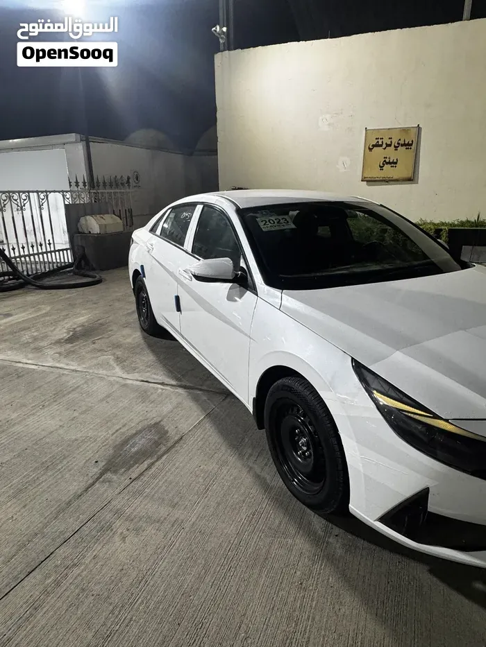 Hyundai Elantra 2023 photo 2