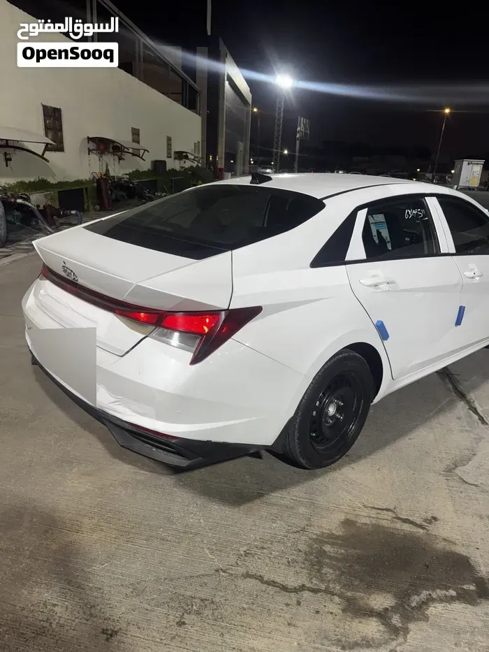 Hyundai Elantra 2023 photo 4