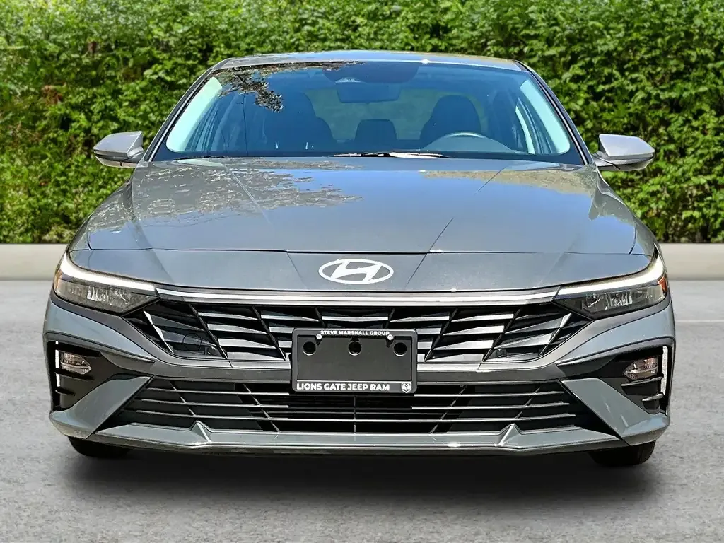 Hyundai Elantra 2025 photo 2
