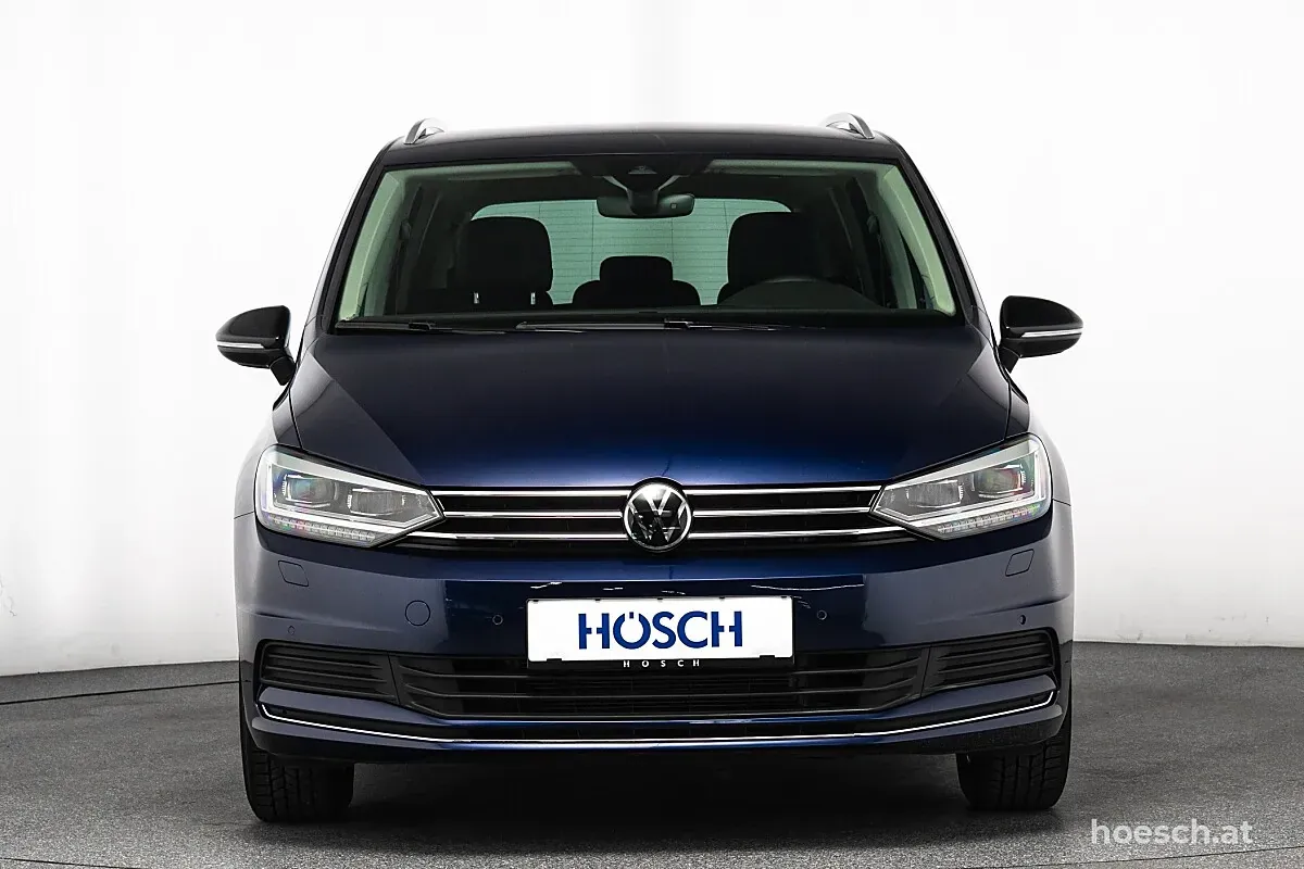 Volkswagen Touran 2025 photo 2