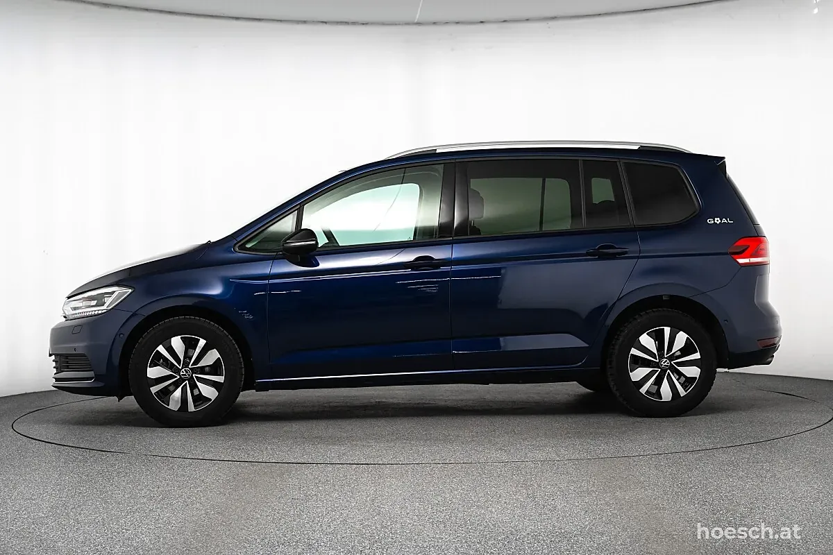 Volkswagen Touran 2025 photo 3