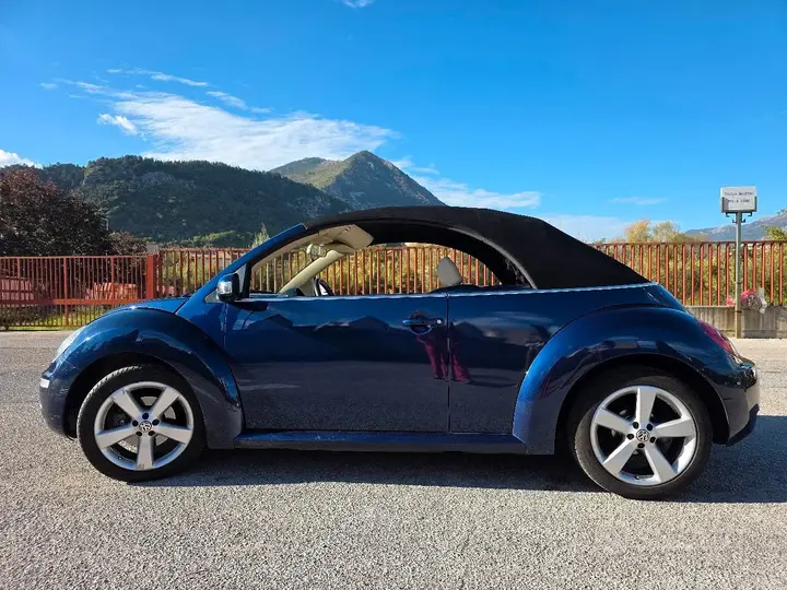 Volkswagen Beetle 2007 photo 3