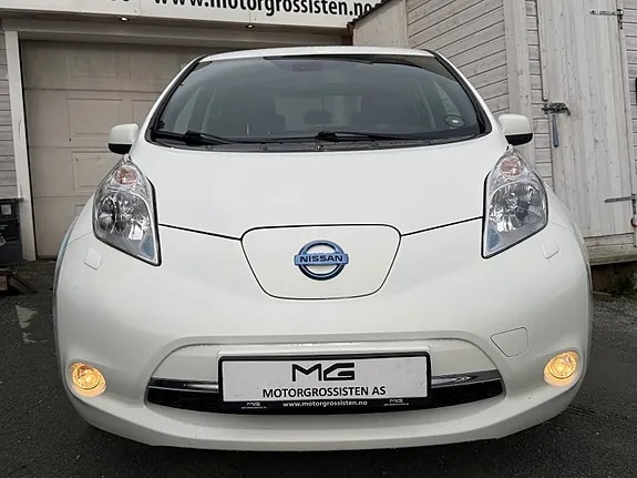 Nissan Leaf 2014 photo 2
