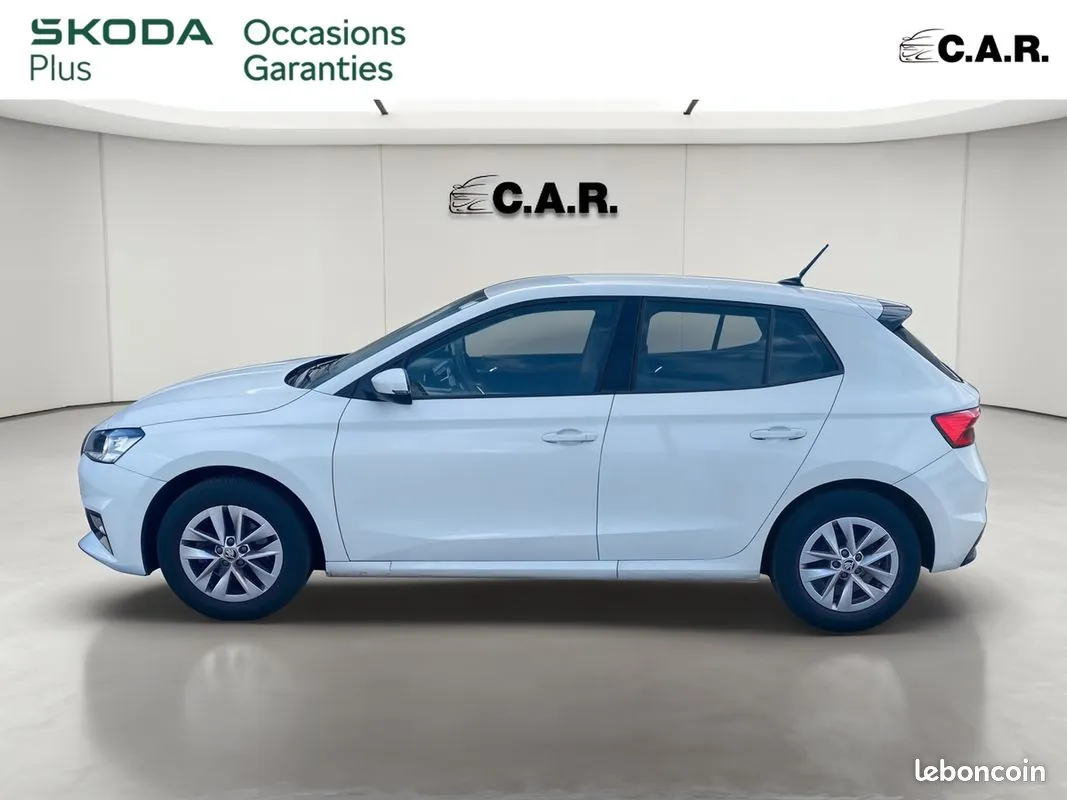 Skoda Fabia 2022 photo 2