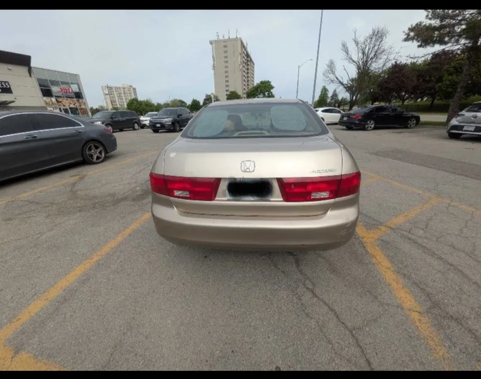 Honda Accord 2005 photo 5