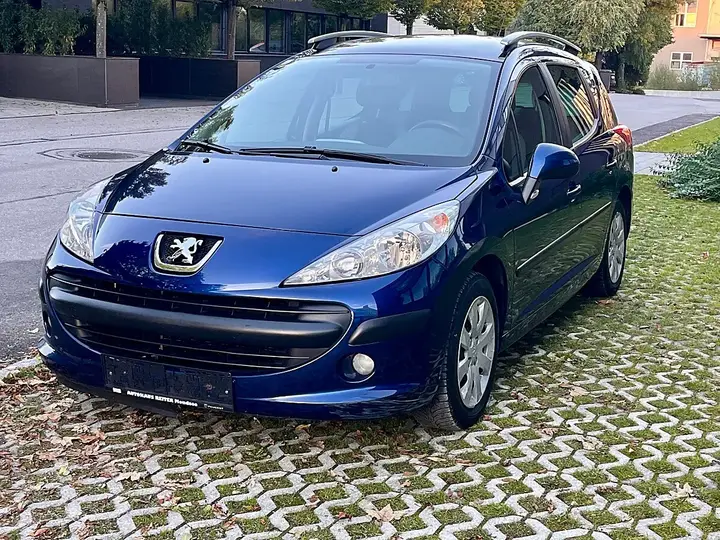 Peugeot 207 2008 photo 3