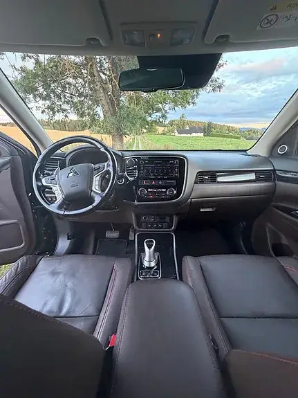 Mitsubishi Outlander 2018 photo 4