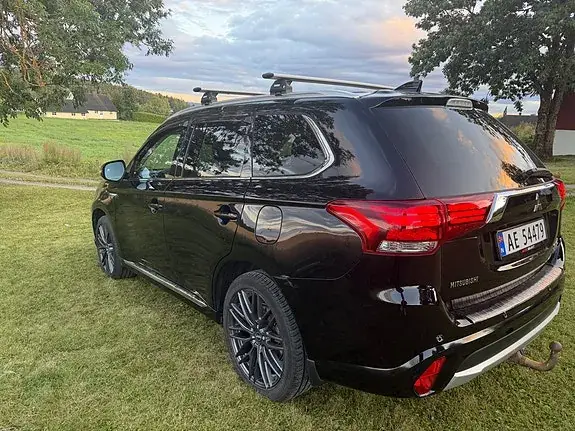 Mitsubishi Outlander 2018 photo 3