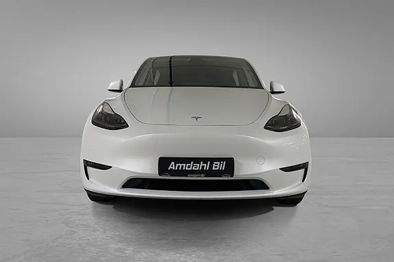 Tesla Model Y 2021 photo 2