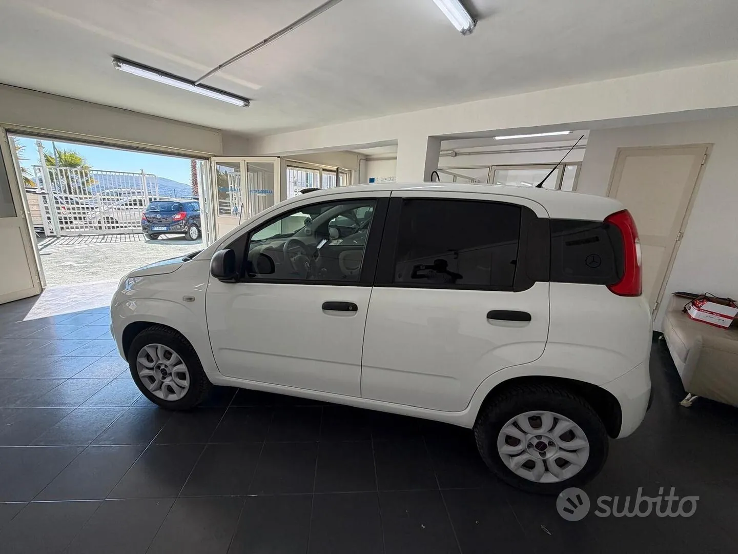 Fiat Panda 2015 photo 2