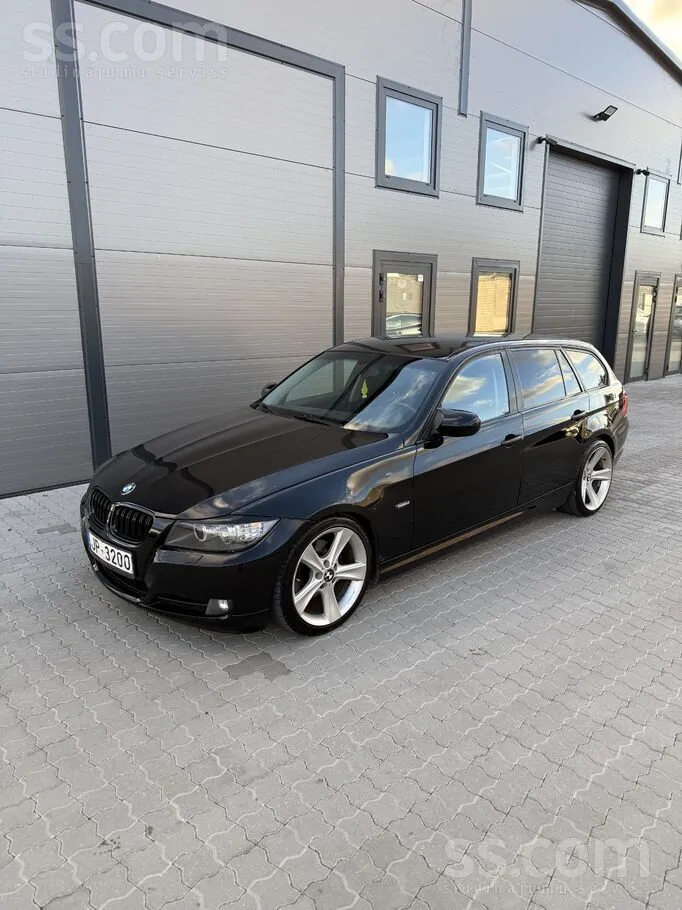 BMW E91 2008 photo 5