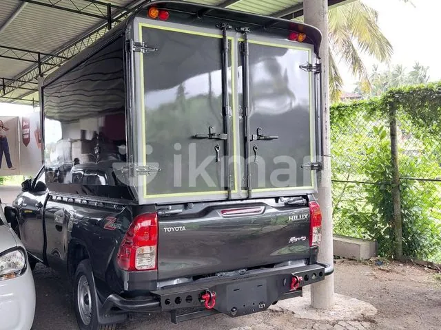 Toyota Hilux 2023 photo 3