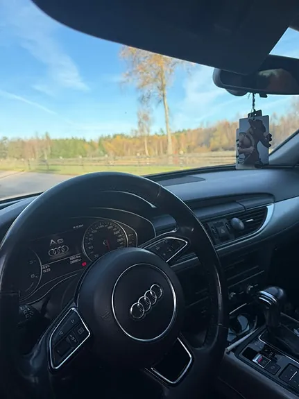 Audi A6 2013 photo 2