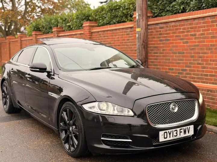 Jaguar Xj