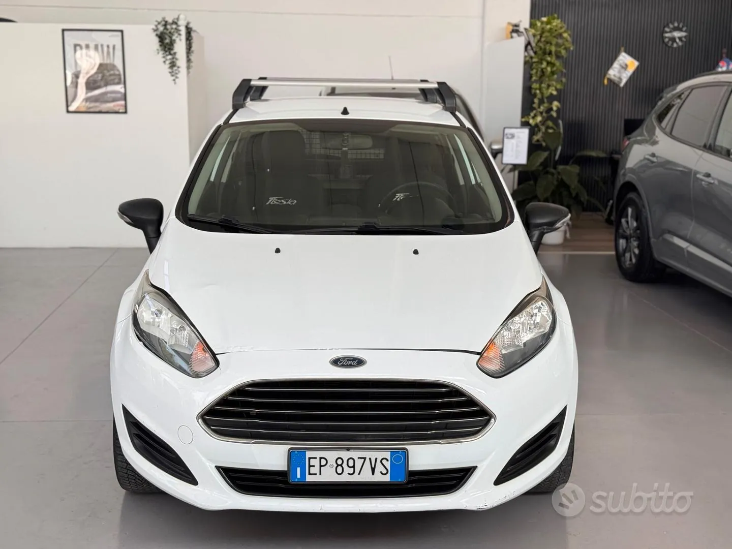 Ford Fiesta 2013 photo 2
