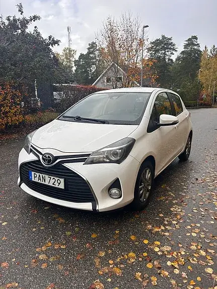 Toyota Yaris 2016 photo 2