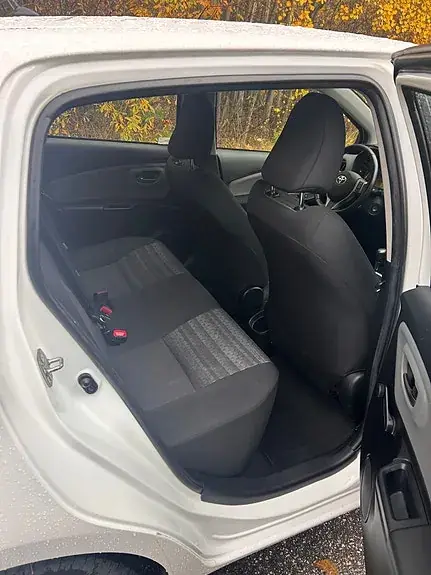 Toyota Yaris 2016 photo 5