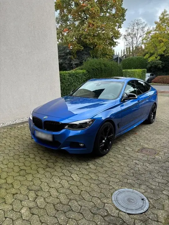 BMW 330I