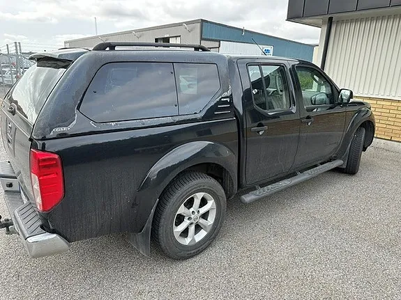 Nissan Navara 2010 photo 2