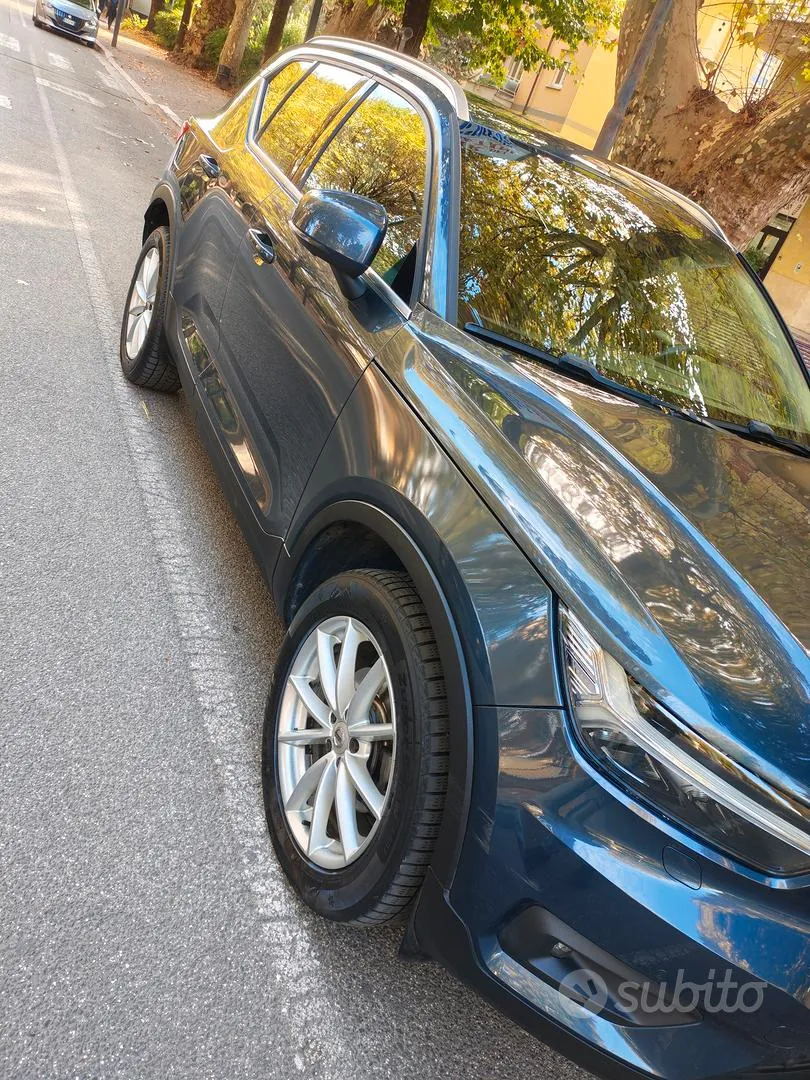 Volvo Xc40 2019 photo 3