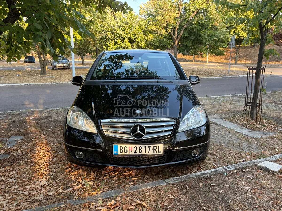 Mercedes-Benz A 180