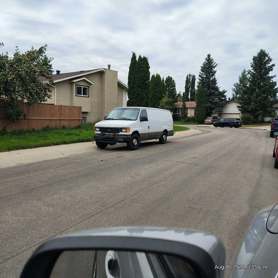 Ford E-350 2005 photo 3