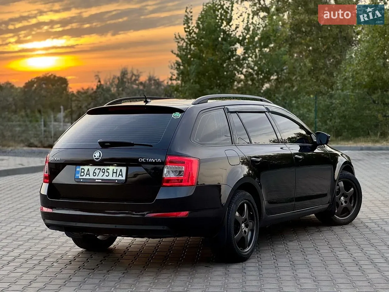 Skoda Octavia 2014 photo 3