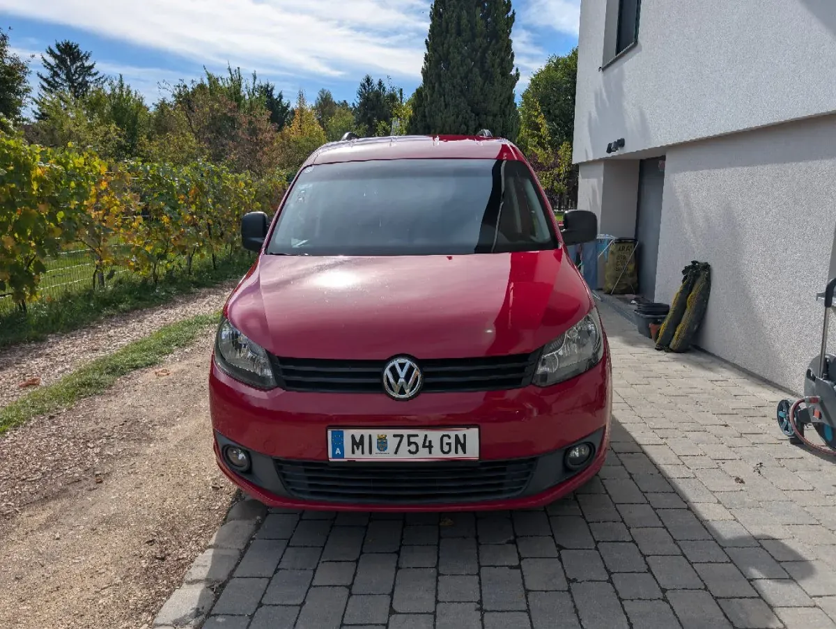 Volkswagen Caddy 2010 photo 2