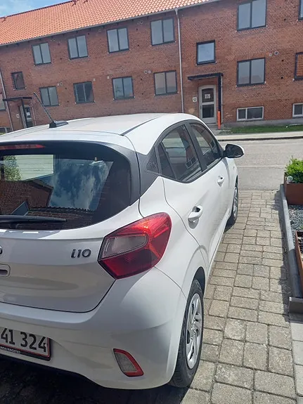 Hyundai I10 2022 photo 2