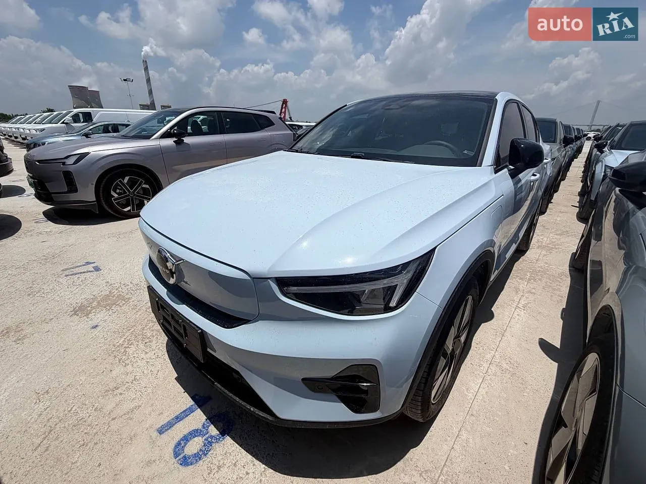 Volvo C40 Recharge 2023 photo 3