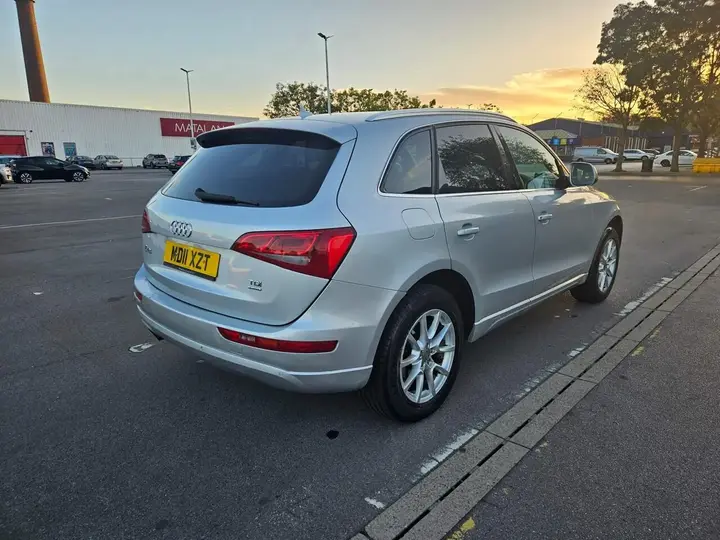 Audi Q5 2011 photo 2