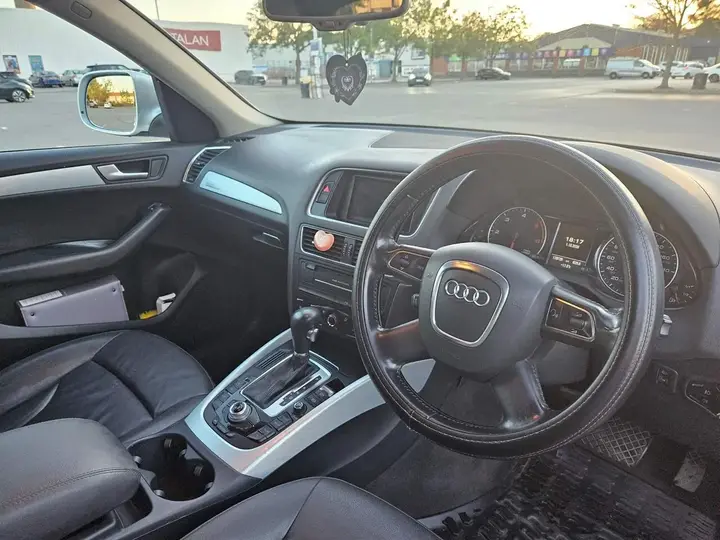 Audi Q5 2011 photo 5