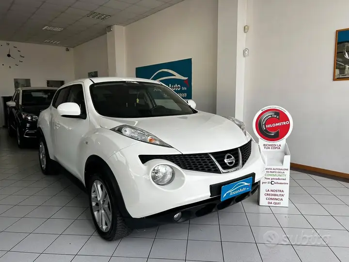 Nissan Juke 2012 photo 2