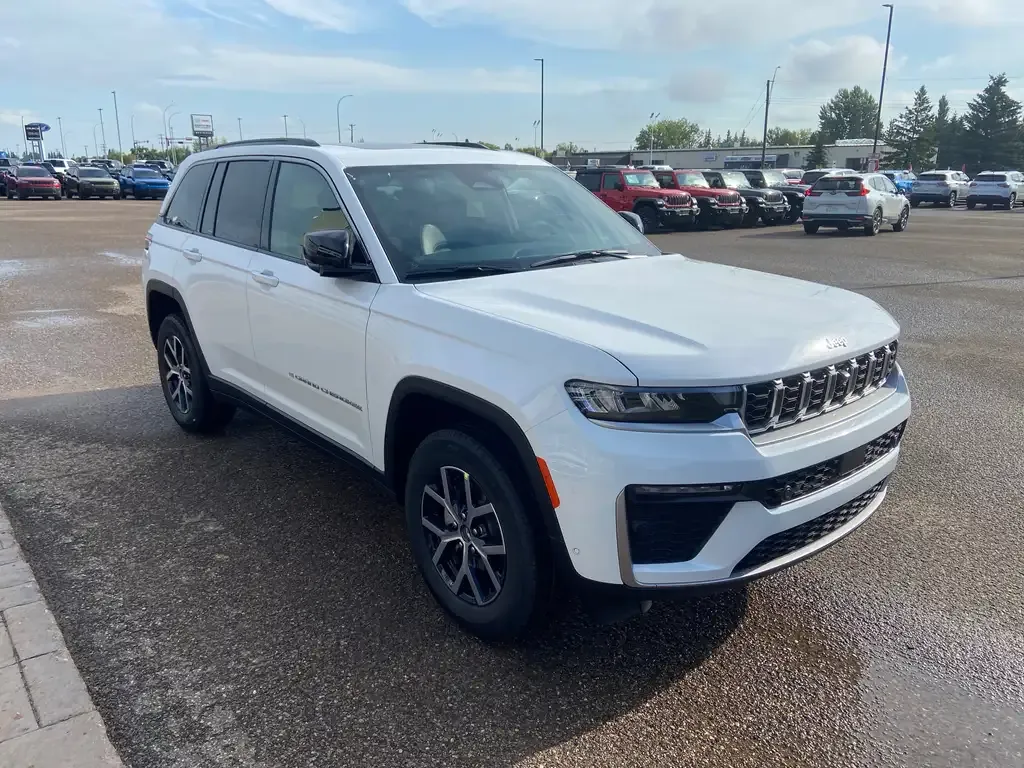 Jeep Grand Cherokee 2026 photo 2
