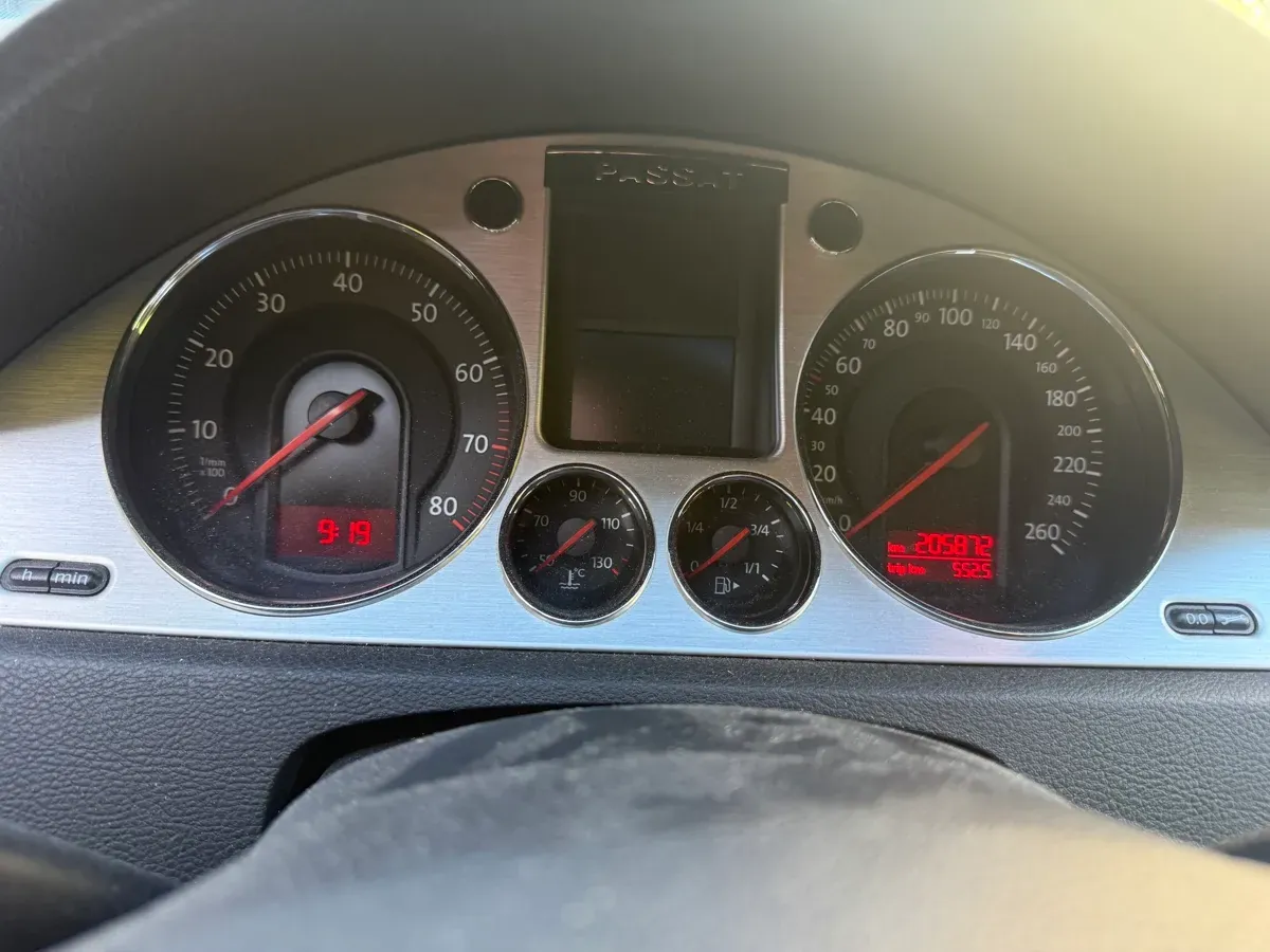 Volkswagen Passat 2005 photo 3