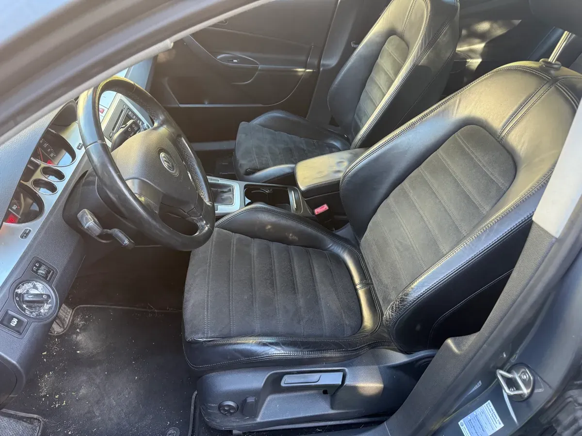 Volkswagen Passat 2005 photo 2