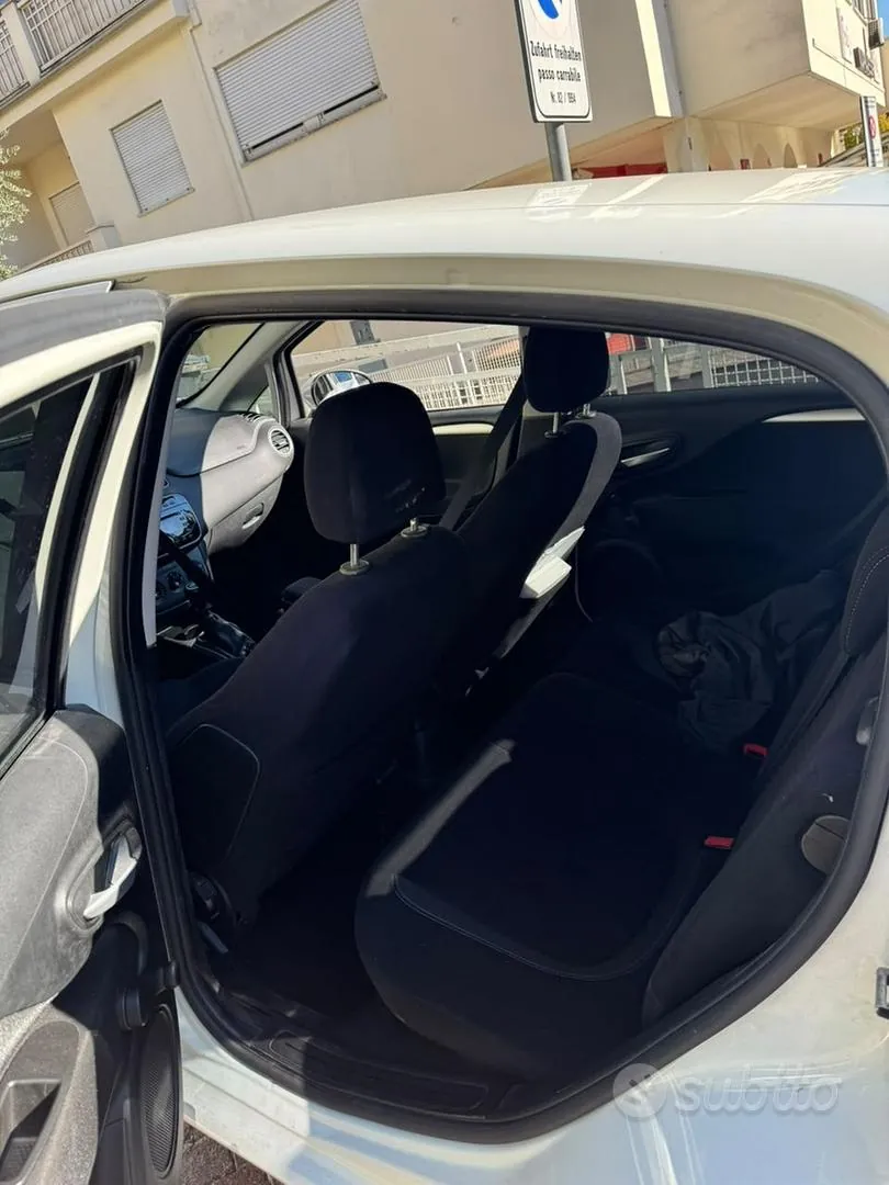 Fiat Punto 2015 photo 4