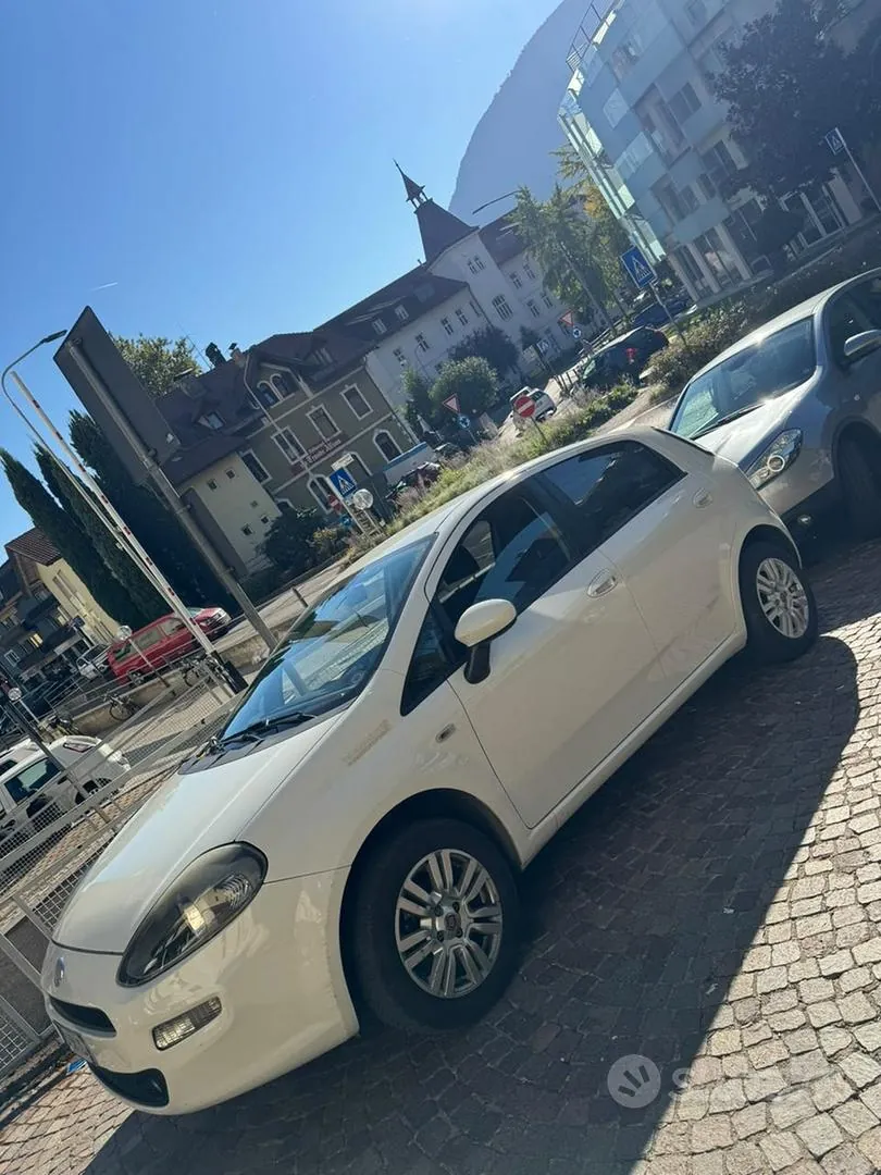 Fiat Punto 2015 photo 3