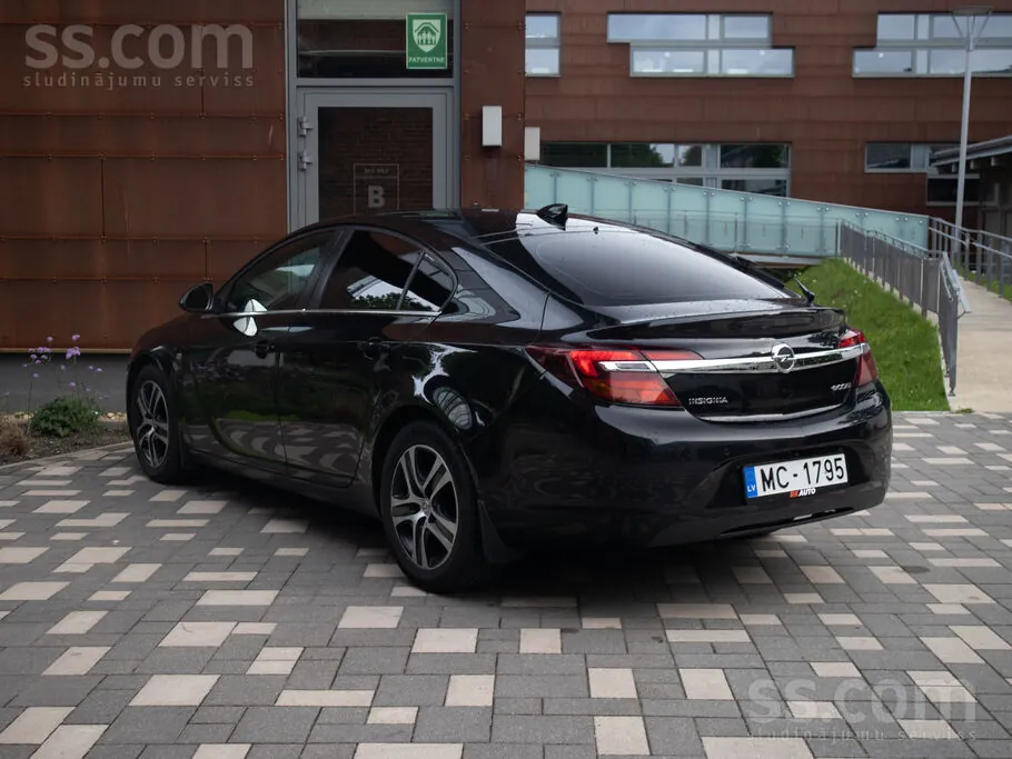 Opel Insignia 2017 photo 2
