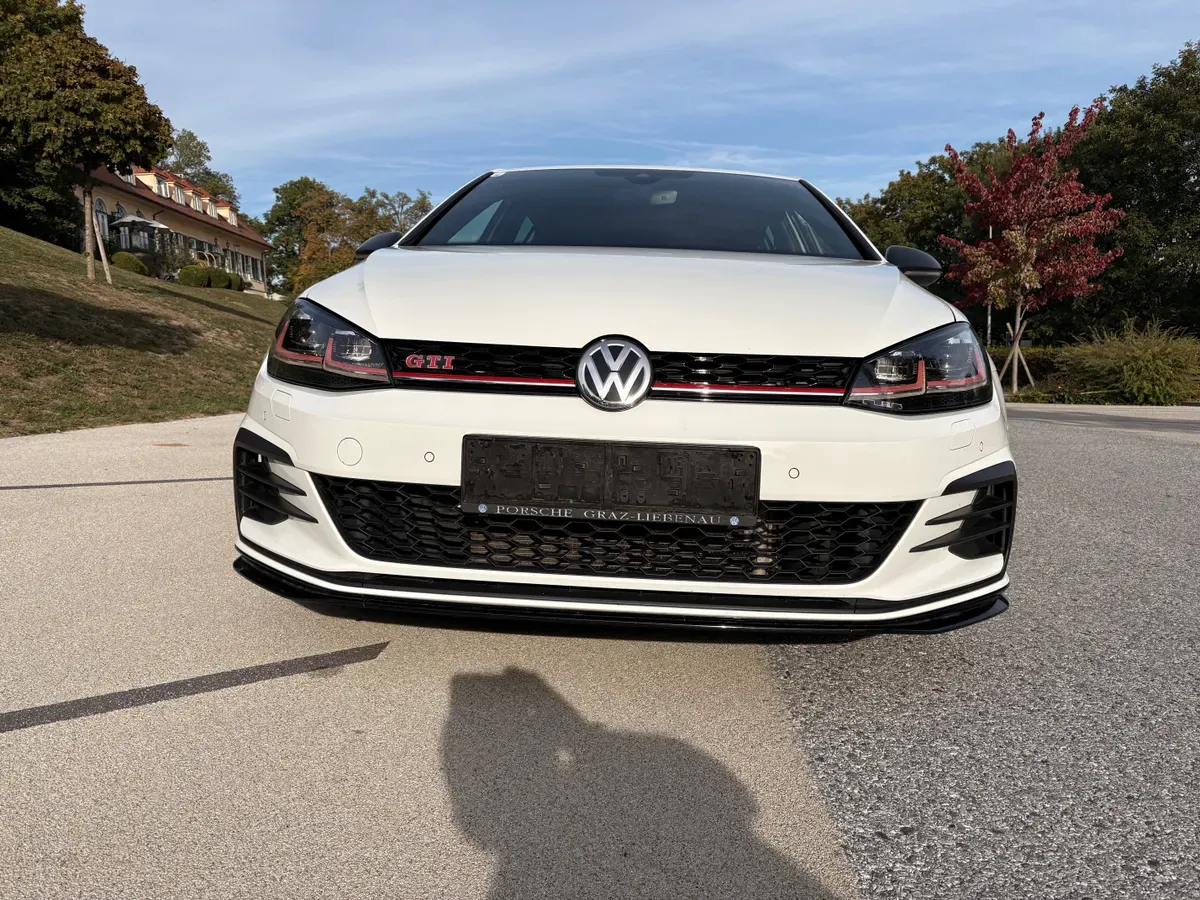 Volkswagen Golf 2019 photo 3