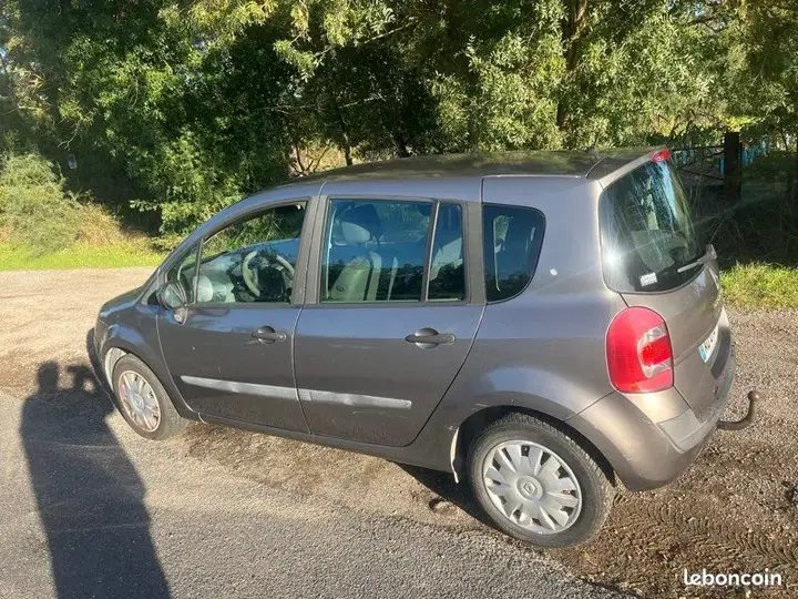 Renault Grand Modus 2009 photo 2