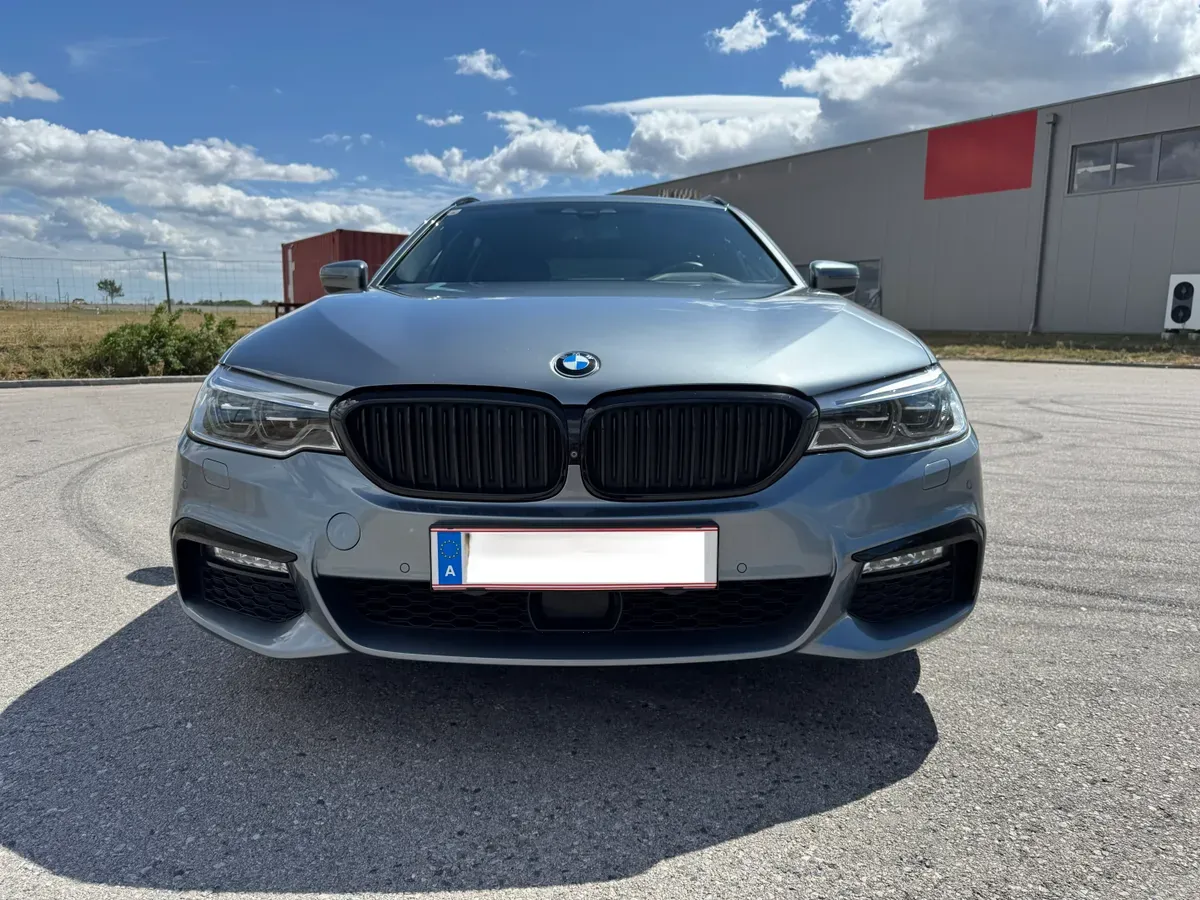 BMW 5 Series 2018 photo 2