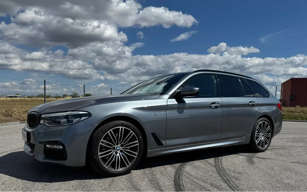 BMW 5 Series 2018 photo 3
