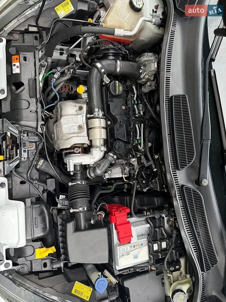 Ford Fiesta 2012 photo 2