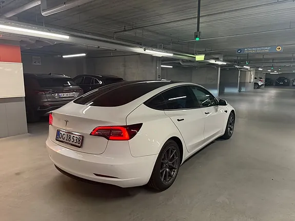 Tesla Model 3 2021 photo 5